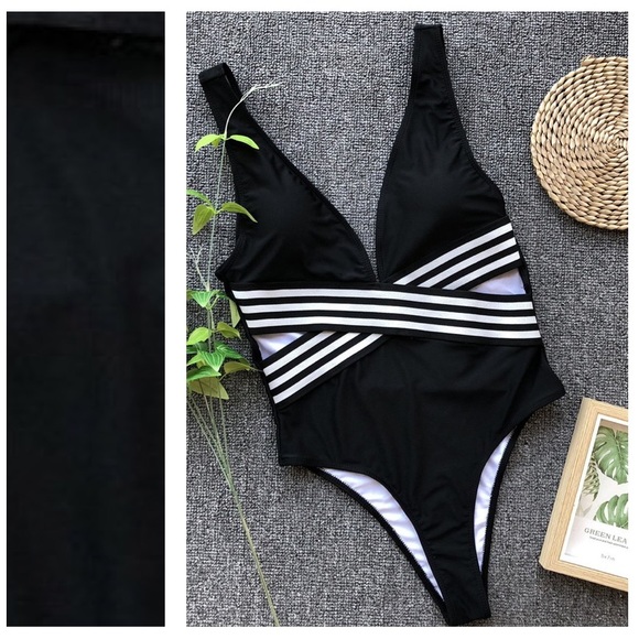 LAST 1❤️Striped One Piece Swimsuit - Picture 3 of 10